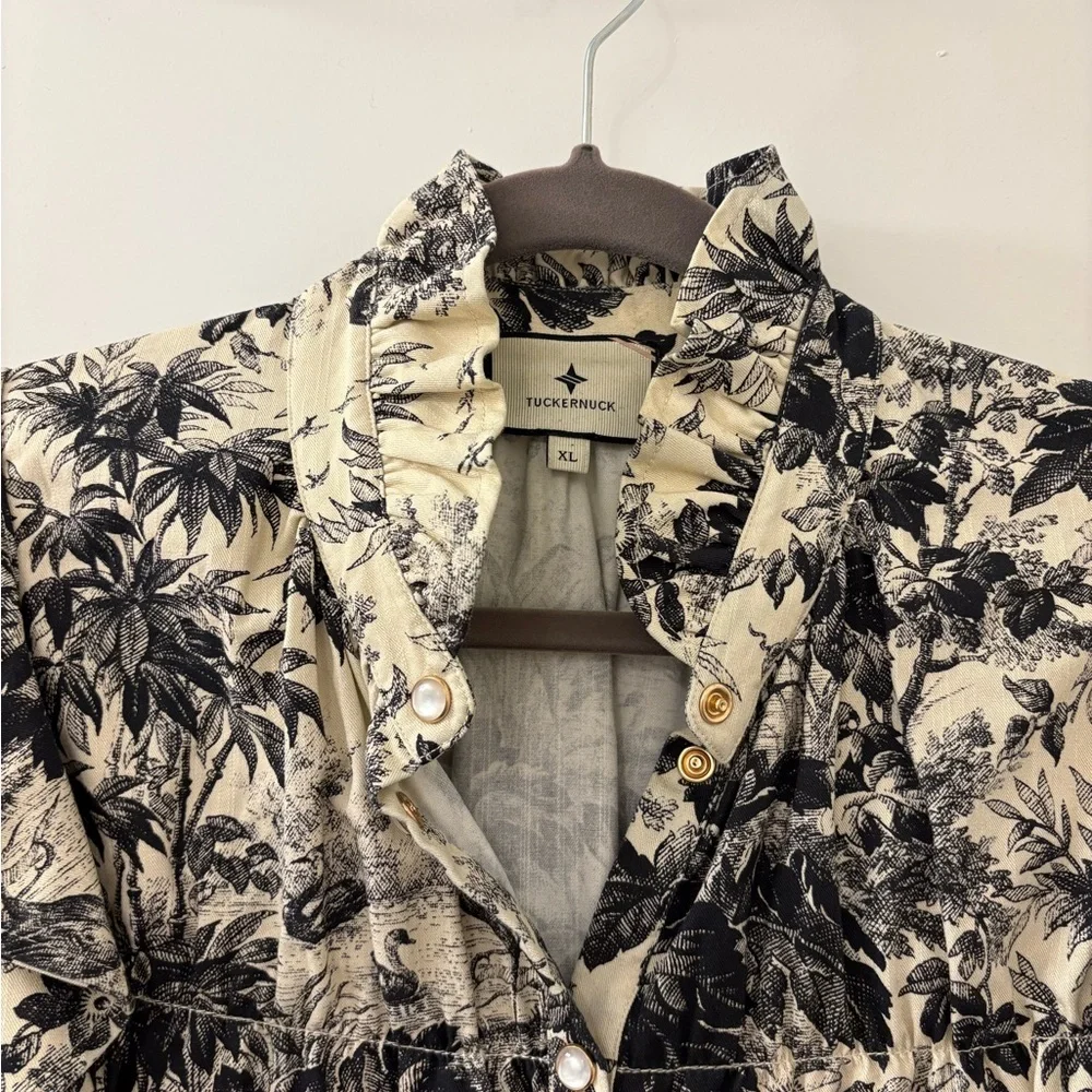 Tuckernuck Winnie Blouse black floral - Picture 4 of 5
